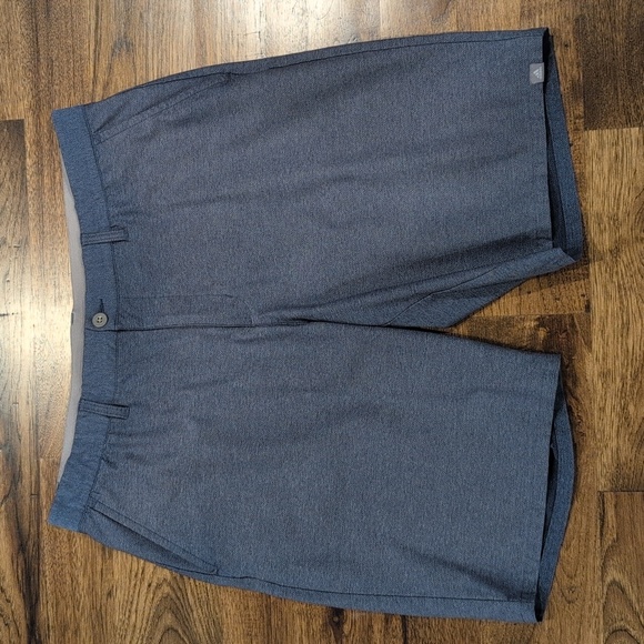 Men's Adidas blue stretch waist chino shorts size 40 - Picture 2 of 6
